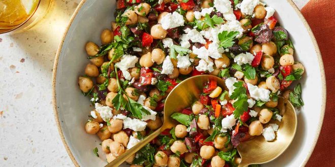 22 Quick Summer Salad Recipes (10 Minutes or Less)