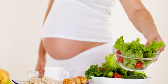 Expert Recommends Healthy Pregnancy Diet for Proper Nourishment of Mother and Baby