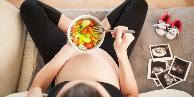 How does a vegan diet during pregnancy impact maternal and infant health?